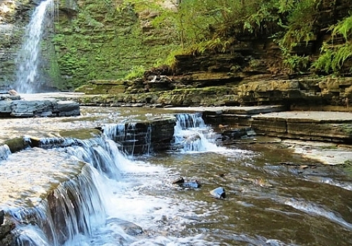 Eagle’s Cliff Falls